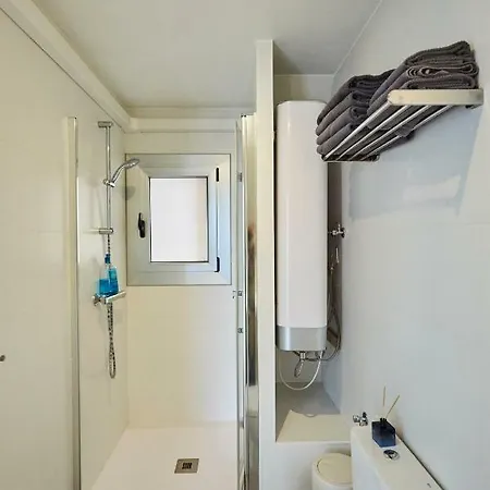 Apartment Sunny Beachfront Escape Castelldefels